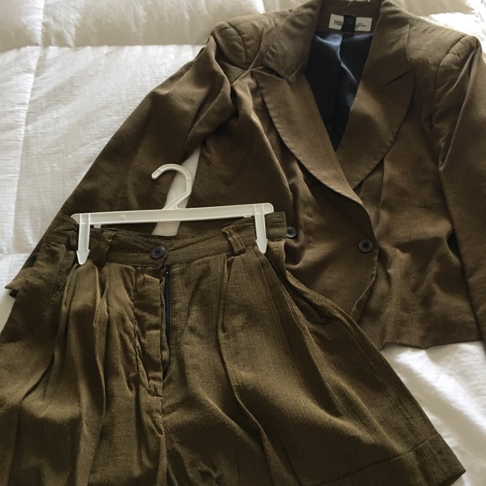 Short Suit